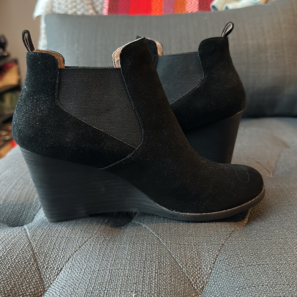 Caslon Willa Wedge Bootie, Black suede, Size 7.5.